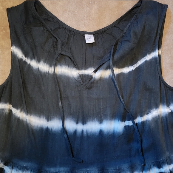 Old Navy XL Tiered Tie-Neck Midi Swing Dress - Picture 3 of 3